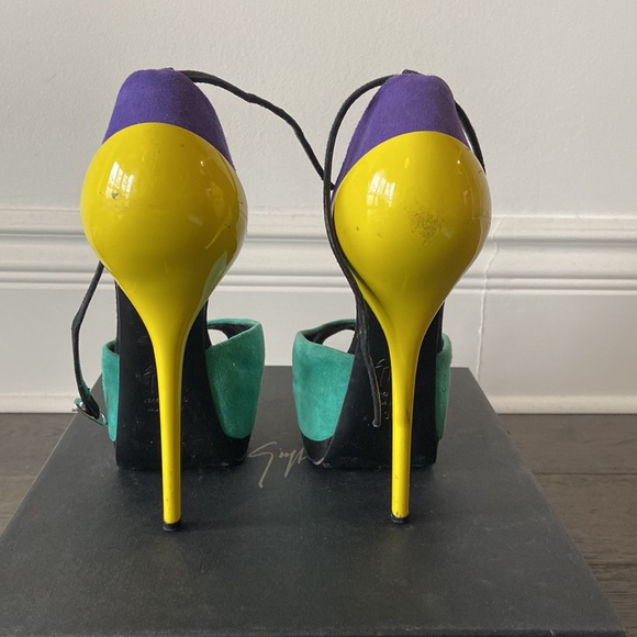 Show stopper Giuseppe Zanotti Design - Picture 2 of 5